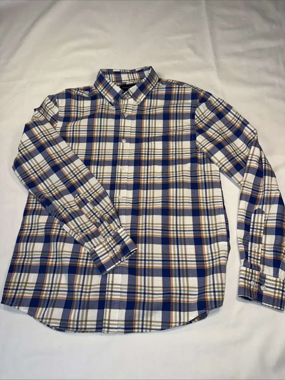 Banana Republic Men's Long Sleeve Button Down Shirt Size Medium, Untucked Fit